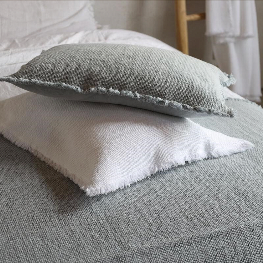 Patara Pillow and Blanket Set